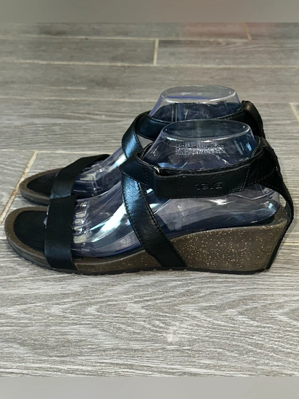 Teva Cabrillo Crossover Leather Wedge Sandals Black Women's 9.5 Summer Shoes